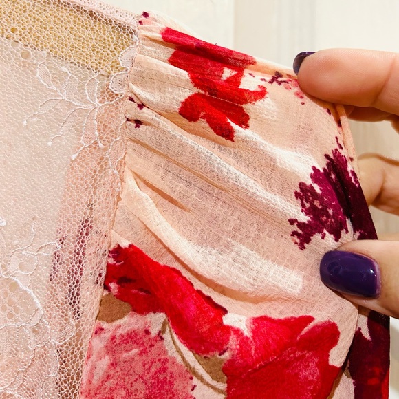 {Free People} "Daphne" Floral Lace Peplum Crop Peasant Blouse - Picture 12 of 13